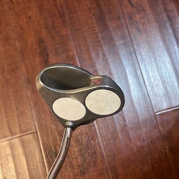Odyssey White Hot‎ 2ball Lined 35 Inch Right handed Putter - Picture 11 of 11